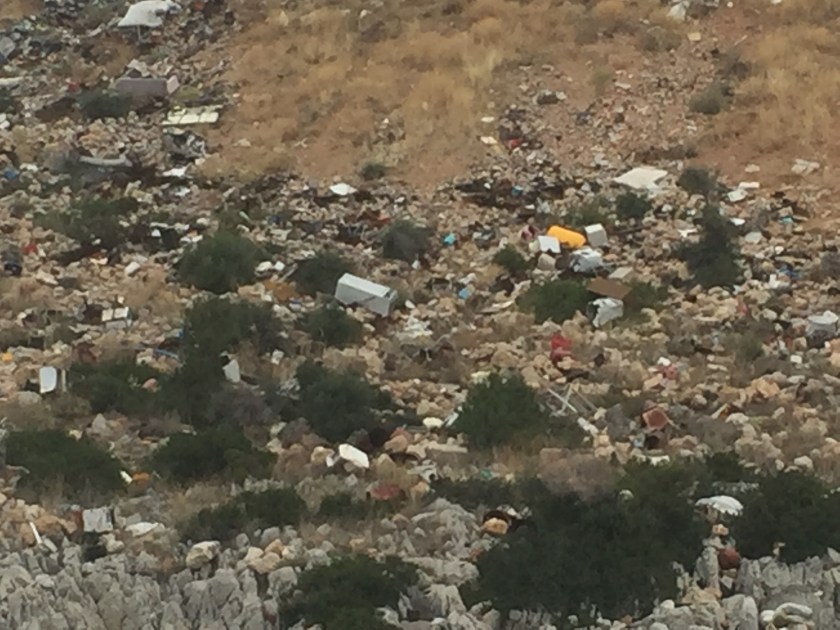 8EFF3852-67B6-4F05-986C-1B0DCA6D60FF