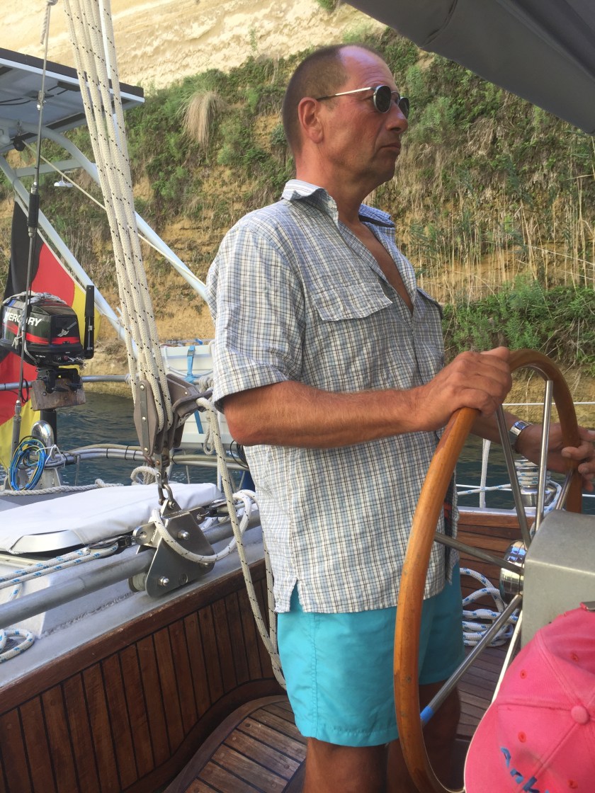 4A9370C9-E46E-45AA-AD98-ACF3123710AE