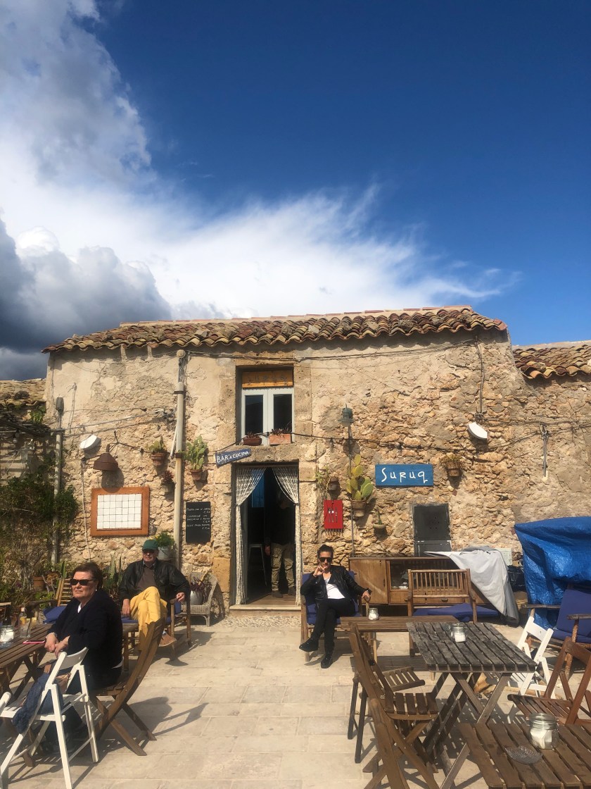 15D06BD9-AC4E-49FF-A65A-10B5250287CB