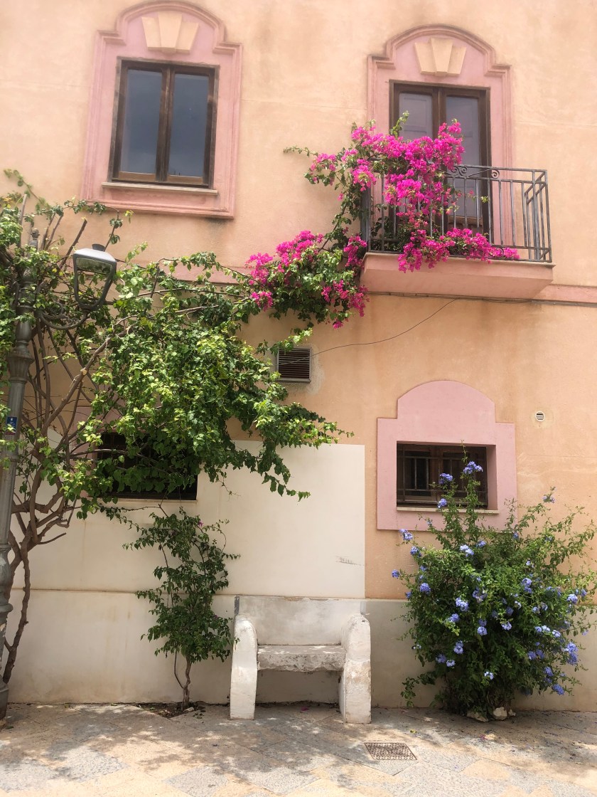 2427FD67-96B2-457C-894D-98E3ACBFC535