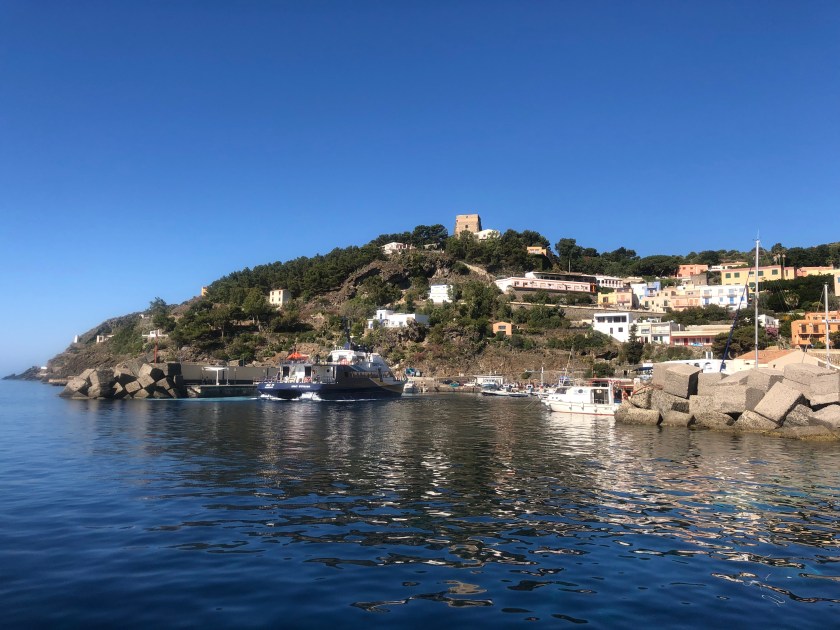 4AAAE749-B2C9-4AFD-A02F-F00553CD8F91